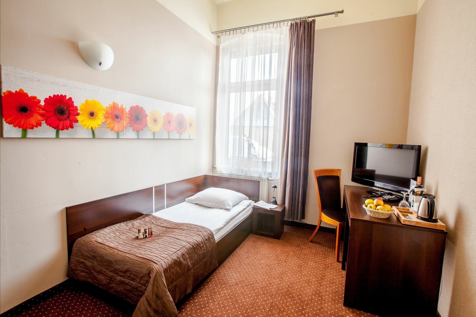 Hotel Diament Economy Gliwice Exterior foto